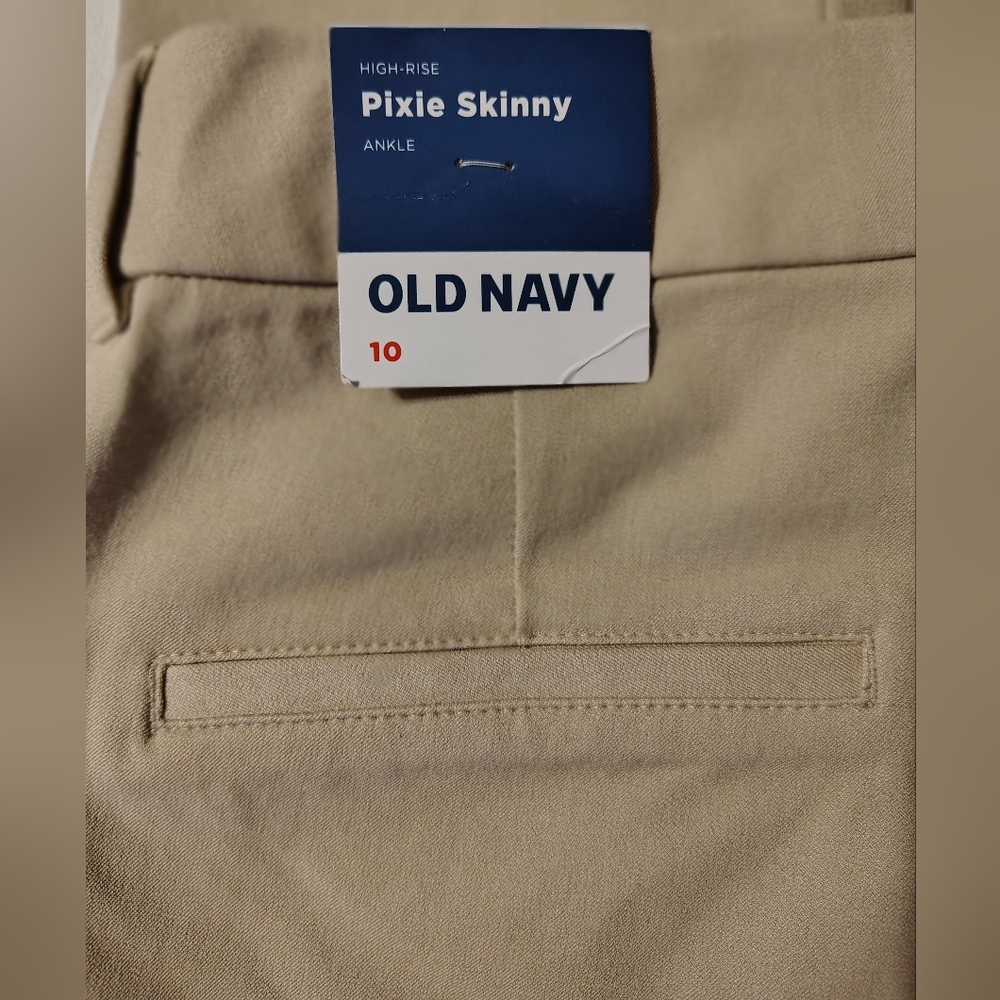 Old Navy High Rise Pixie Skinny Secret Smooth Pockets Chinos Size 10 NWT - Picture 8 of 12